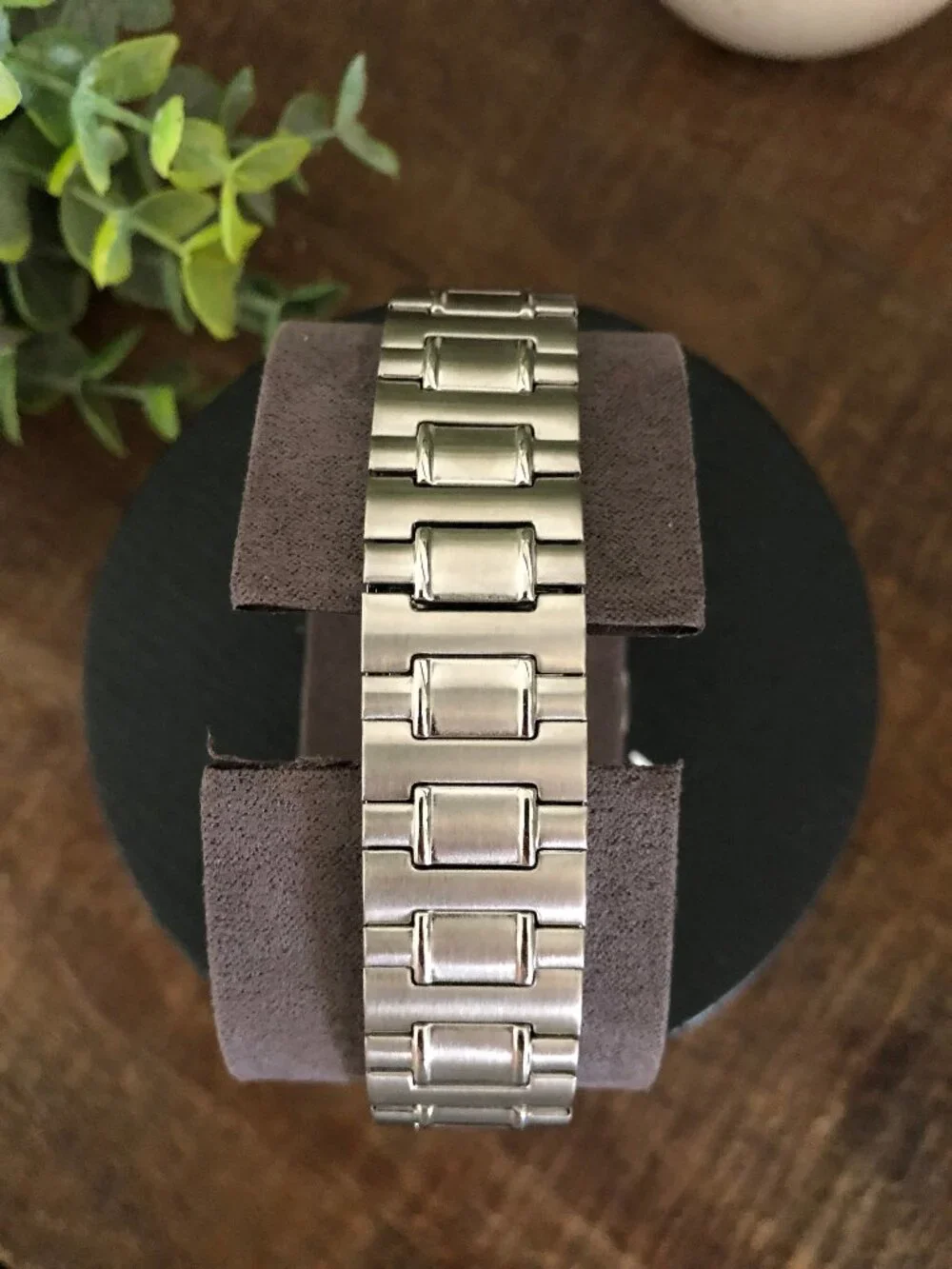 CITIZEN Men's Silver Toned Quartz Watch, Stretch Band